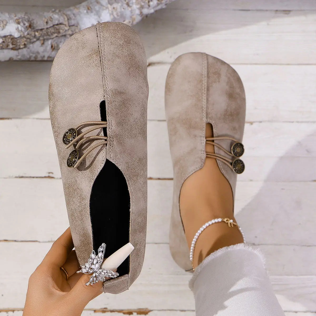 Women's Retro Metal Accent Loafers - Round Toe Slip-On Flats
