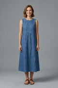 Women's Sleeveless Midi Dress - Round Neck Pockets Textured