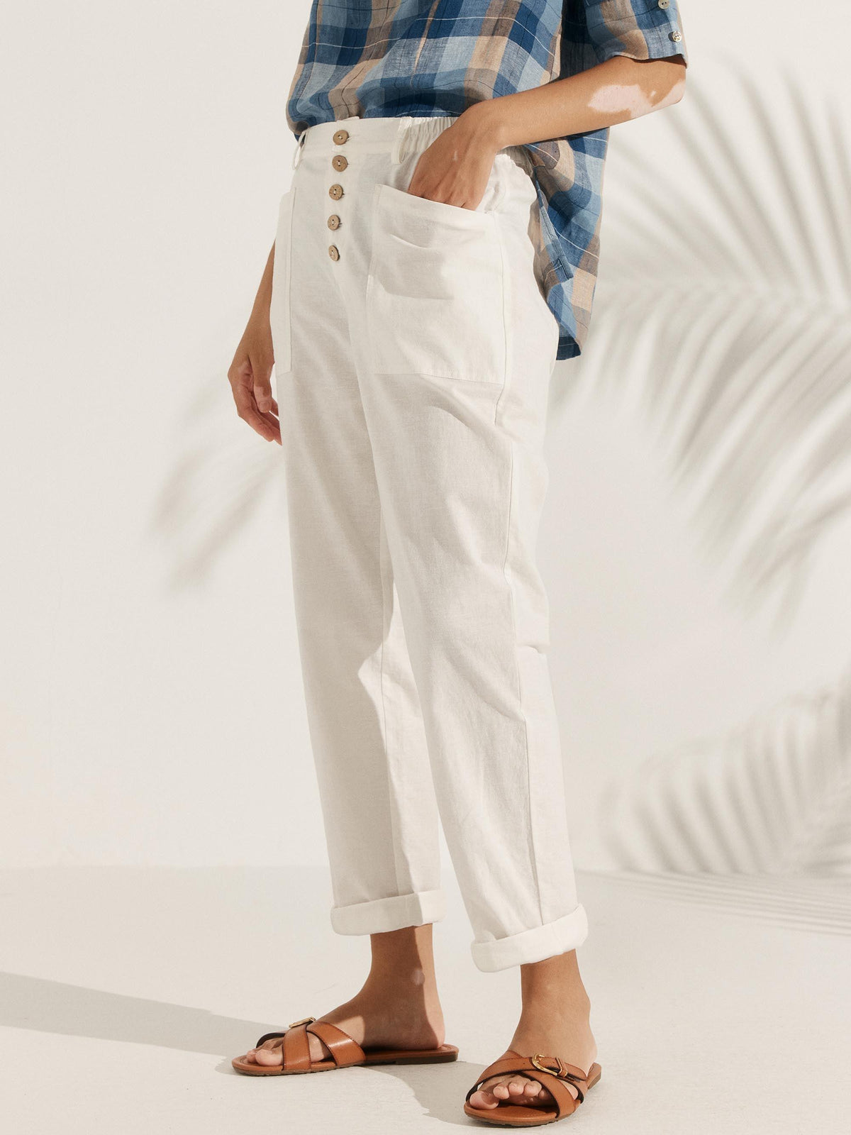 Women's Linen Blend Straight Leg Trousers - Patch Pockets