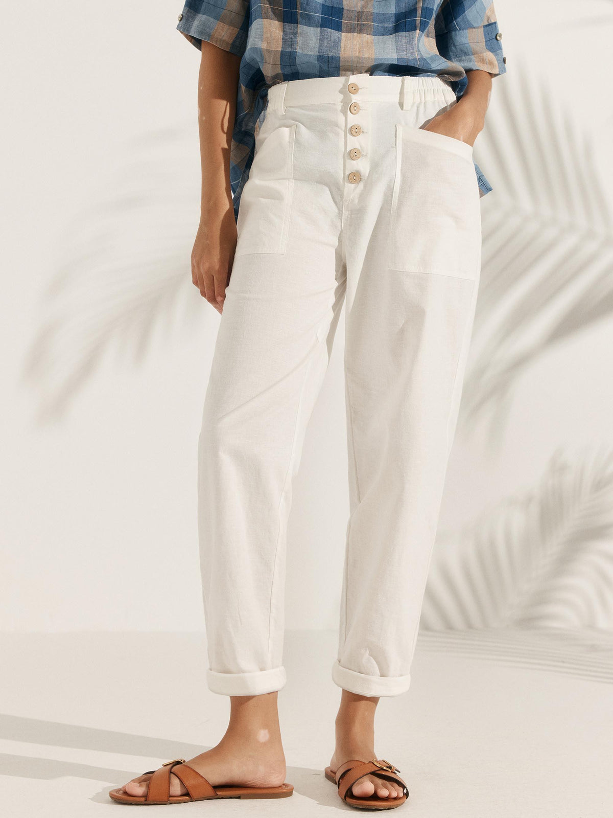 Women's Linen Blend Straight Leg Trousers - Patch Pockets