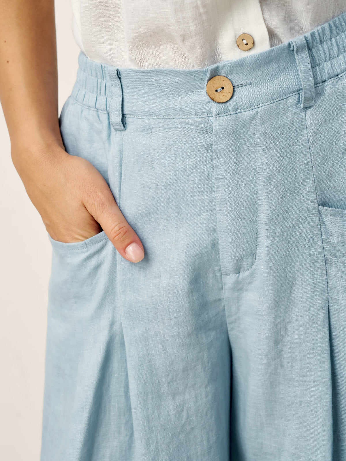 Women's Linen Wide Leg Pants with Welt Pockets - High Rise
