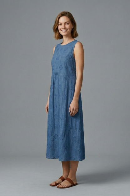 Women's Sleeveless Midi Dress - Round Neck Pockets Textured